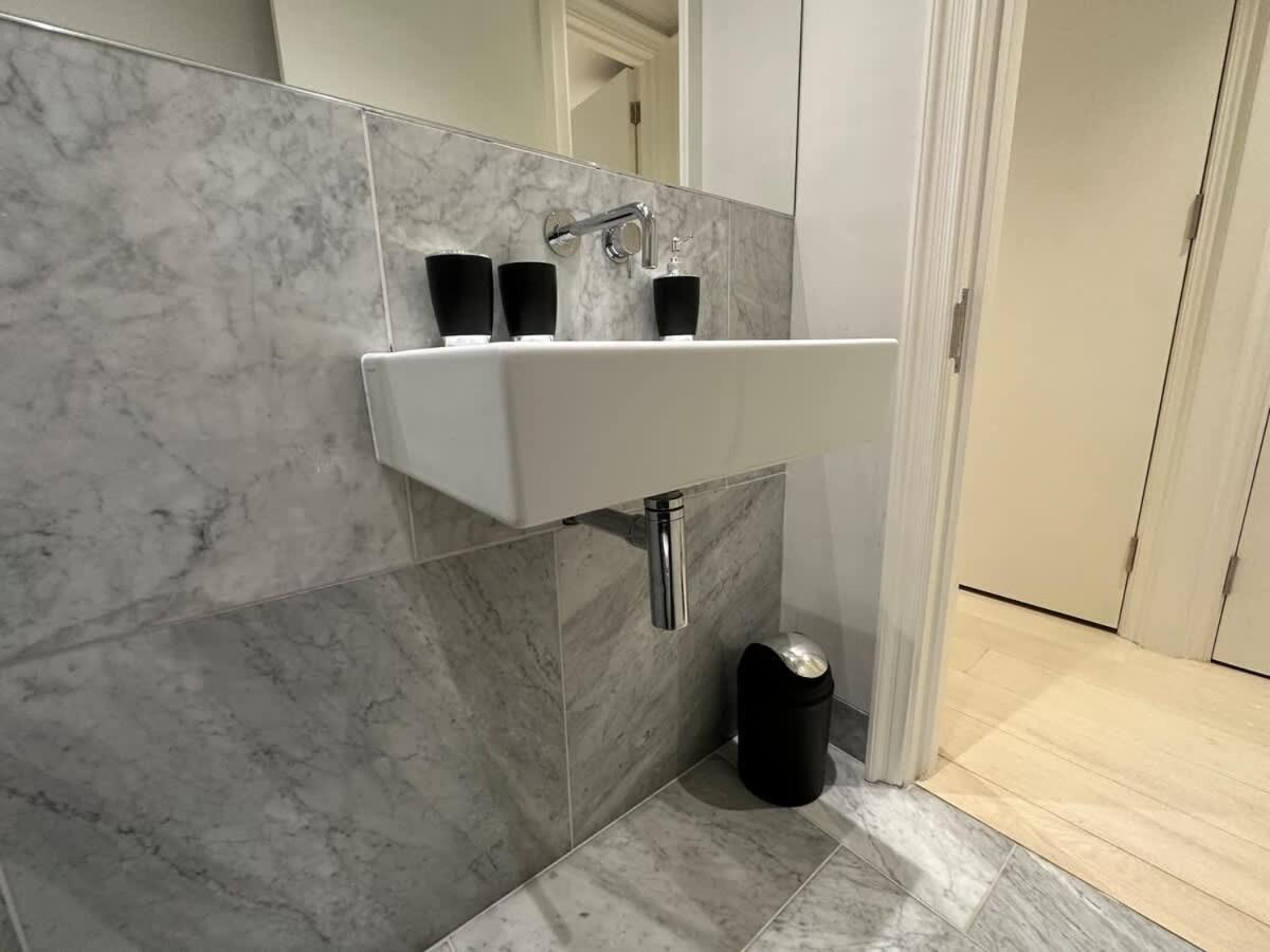Sg, Chic Covent Garden Apartment ลอนดอน ภายนอก รูปภาพ