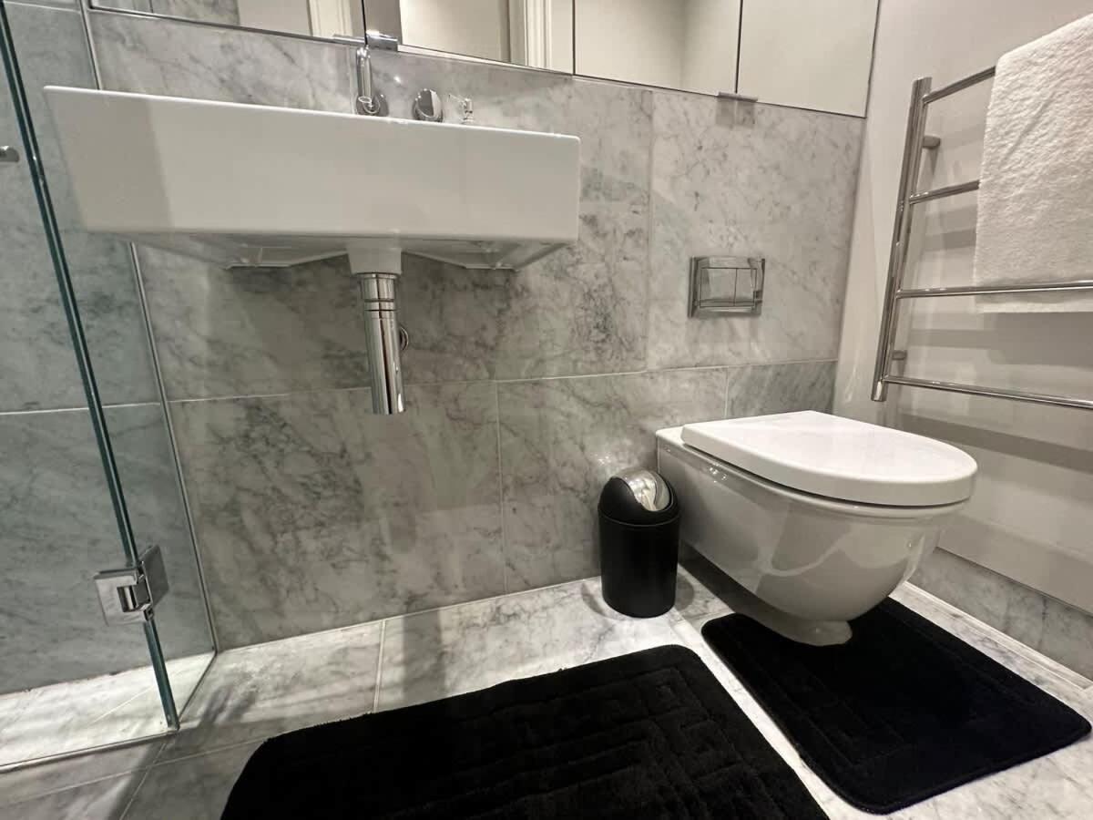 Sg, Chic Covent Garden Apartment ลอนดอน ภายนอก รูปภาพ