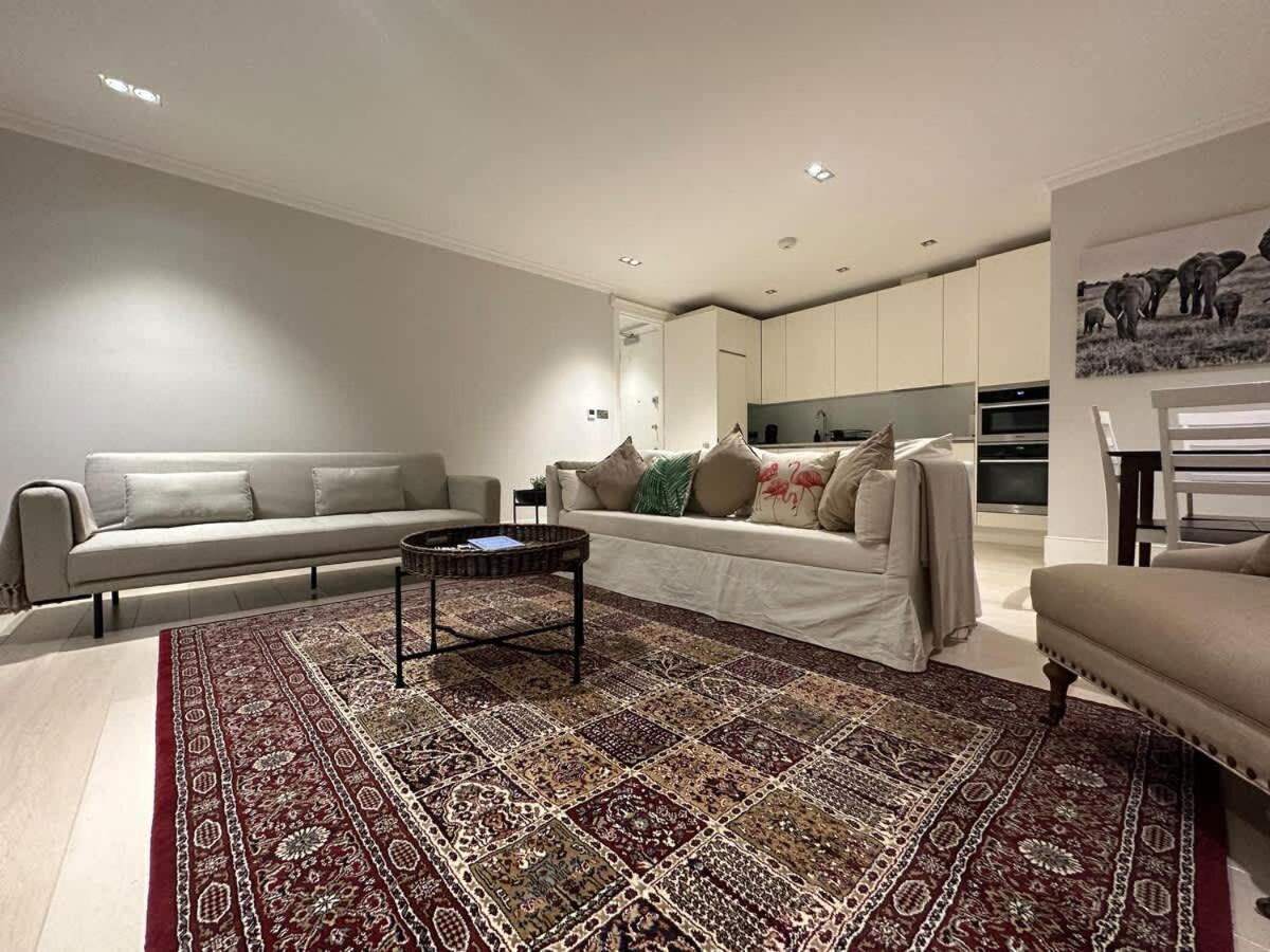 Sg, Chic Covent Garden Apartment ลอนดอน ภายนอก รูปภาพ